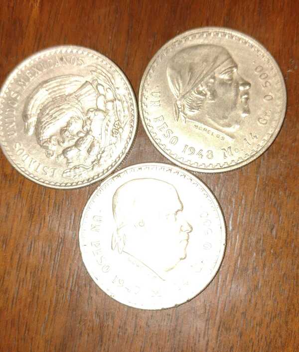 PESO MORELOS CACHETON 1947 (2) 1949 (1)